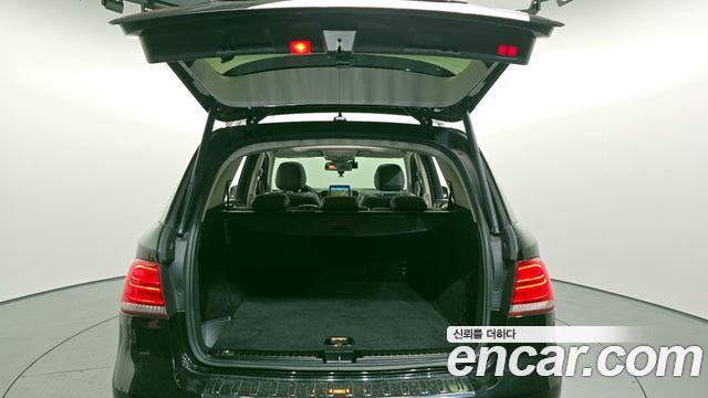 Mercedes-Benz GLE-Class GLE350 d 4MATIC 2016 thumbnail 20