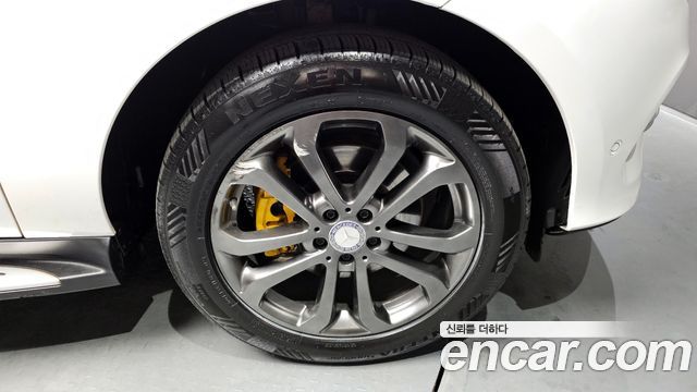 Mercedes-Benz GLE-Class GLE250 d 4MATIC 2016 thumbnail 5