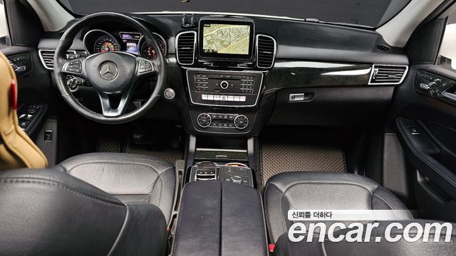 Mercedes-Benz GLE-Class GLE250 d 4MATIC 2016 thumbnail 7