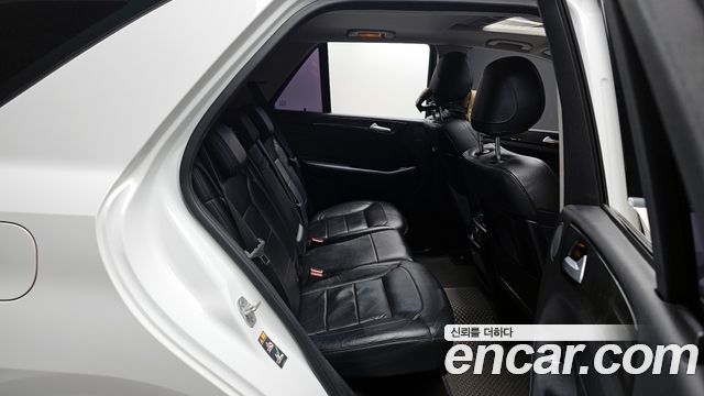 Mercedes-Benz GLE-Class GLE250 d 4MATIC 2016 thumbnail 11