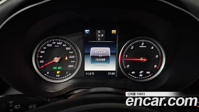 Mercedes-Benz GLC-Class GLC220 d 4MATIC 2018 thumbnail 8