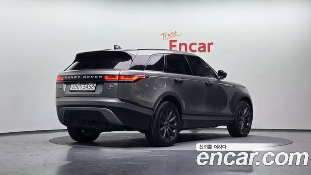 Land Rover Range Rover Velar 2.0 D240 SE 2018 thumbnail 2