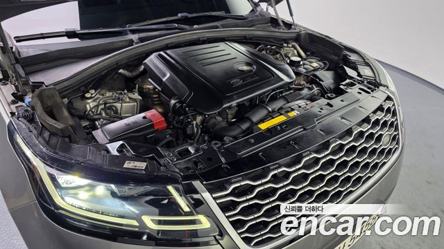 Land Rover Range Rover Velar 2.0 D240 SE 2018 thumbnail 6