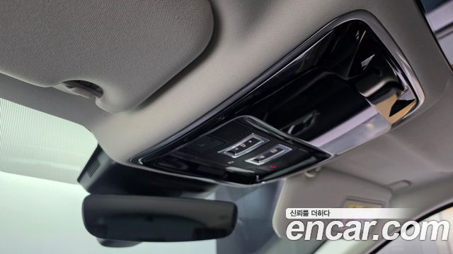 Land Rover Range Rover Velar 2.0 D240 SE 2018 thumbnail 17