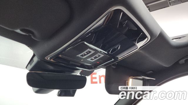 Land Rover Range Rover Velar 3.0 D300 R-다이나믹 SE 2018 thumbnail 17