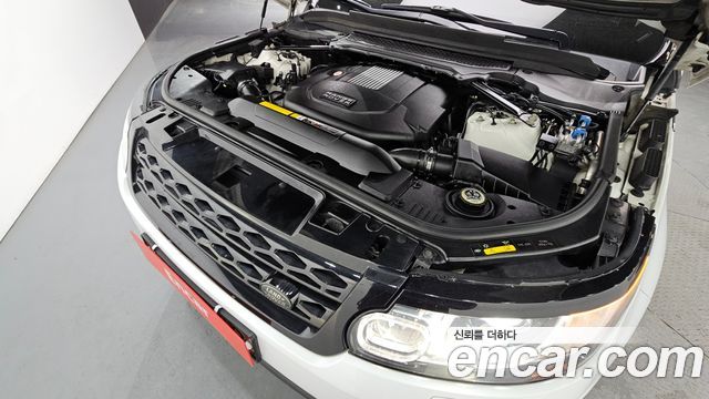 Land Rover Range Rover Sport 3.0 SDV6 HSE 다이나믹 2014 thumbnail 6
