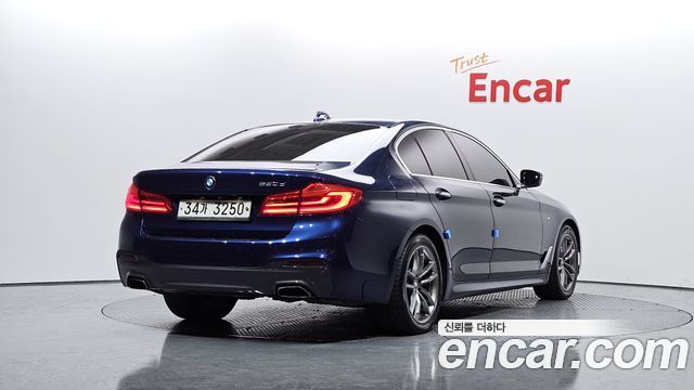 BMW 5-Series 520d M 스포츠 스페셜 에디션 2018 thumbnail 2
