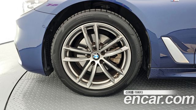 BMW 5-Series 520d M 스포츠 스페셜 에디션 2018 thumbnail 5
