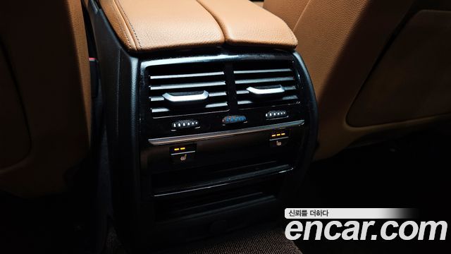BMW 5-Series 520d M 스포츠 스페셜 에디션 2018 thumbnail 18