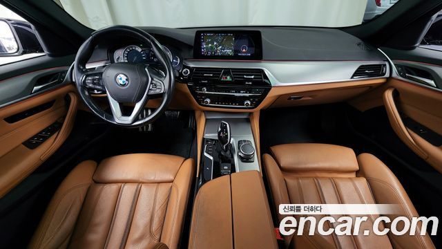 BMW 5-Series 520d M 스포츠 스페셜 에디션 2018 thumbnail 7