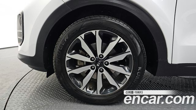 Kia Sportage 디젤 2.0 2WD 프레스티지 2018 thumbnail 5
