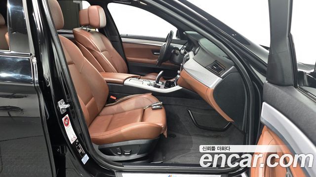 BMW 5-Series 520d M  2013 thumbnail 10