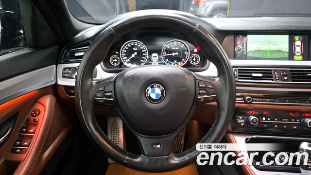 BMW 5-Series 520d M  2013 thumbnail 13