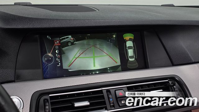 BMW 5-Series 520d M  2013 thumbnail 15