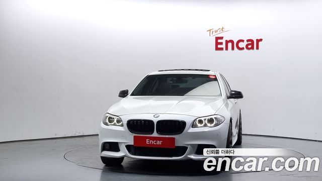 BMW 5-Series 520d 2011 thumbnail 3