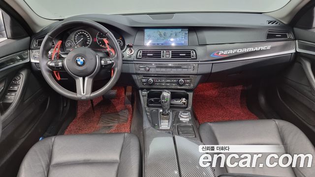 BMW 5-Series 520d 2011 thumbnail 7