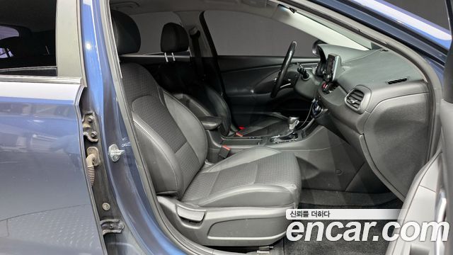Hyundai i30 디젤 1.6 2017 thumbnail 11