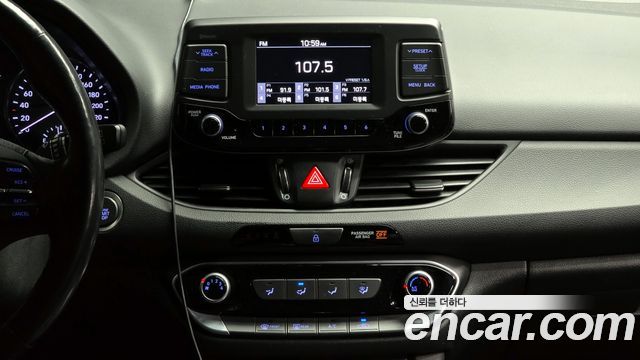 Hyundai i30 디젤 1.6 2017 thumbnail 14