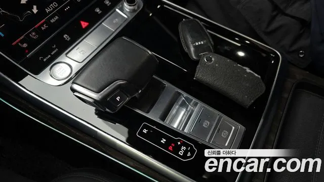 Audi Q7 45 TDI  2020 thumbnail 17