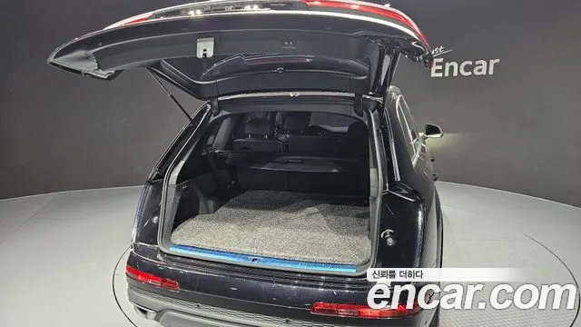 Audi Q7 45 TDI  2020 thumbnail 9