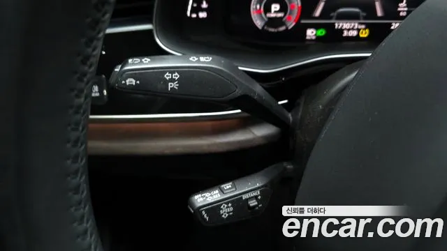 Audi Q7 45 TDI  2020 thumbnail 12