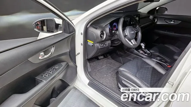 Kia K3 Luxury 2019 thumbnail 5