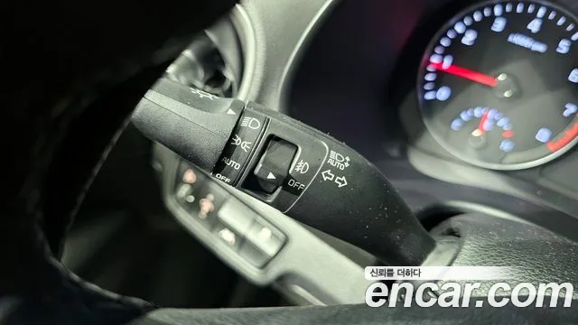 Kia K3 Luxury 2019 thumbnail 9