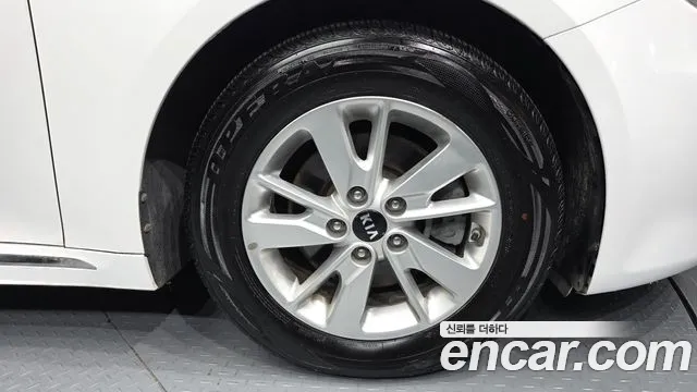 Kia K5 1.7 2nd Gen MX 2016 thumbnail 16