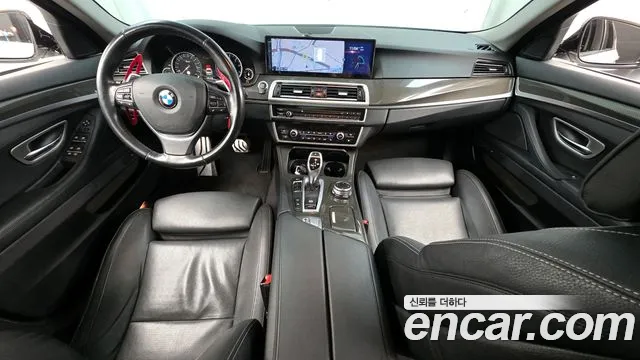 BMW 5-Series 528i Luxury Plus 2016 thumbnail 10