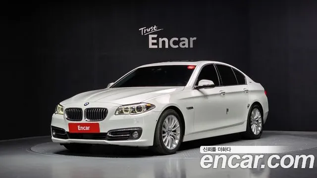 BMW 5-Series 528i Luxury Plus 2016 thumbnail 2
