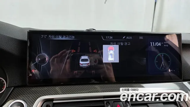 BMW 5-Series 528i Luxury Plus 2016 thumbnail 18