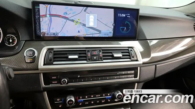 BMW 5-Series 528i Luxury Plus 2016 thumbnail 19