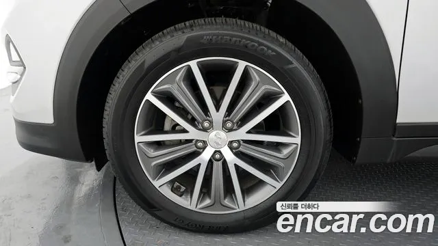 Hyundai Tucson 디젤 2.0 2WD 2017 thumbnail 5