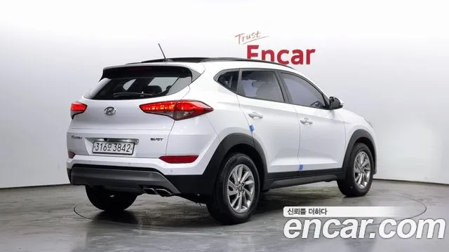 Hyundai Tucson 디젤 2.0 2WD 2016 thumbnail 3