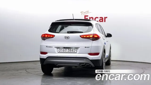 Hyundai Tucson 디젤 2.0 2WD 2016 thumbnail 4