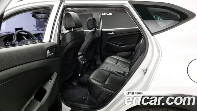 Hyundai Tucson 디젤 2.0 2WD 2016 thumbnail 19