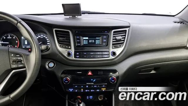 Hyundai Tucson 디젤 2.0 2WD 2016 thumbnail 13