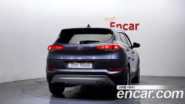 Hyundai Tucson 2.0 2WD 2017 thumbnail 4