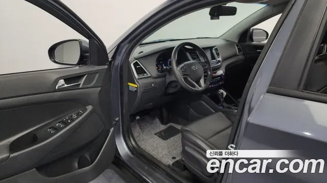 Hyundai Tucson 2.0 2WD 2017 thumbnail 8