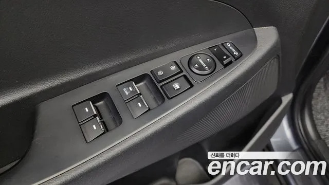 Hyundai Tucson 2.0 2WD 2017 thumbnail 9