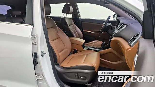 Hyundai Tucson 2.0 4WD 2017 thumbnail 15