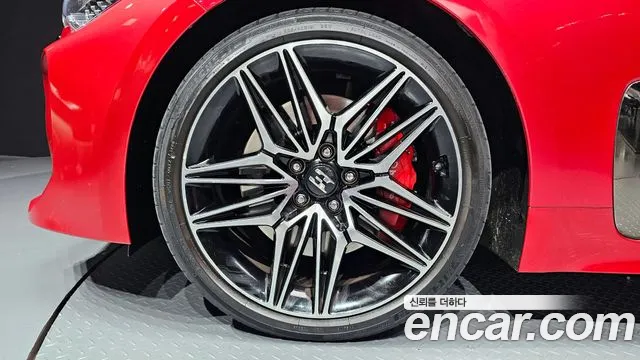 Kia Stinger 2.5 2021 thumbnail 5