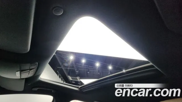 Mercedes-Benz E-Class E250  2020 thumbnail 13