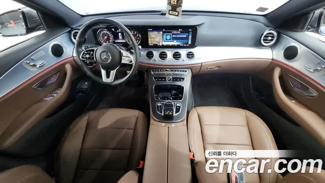 Mercedes-Benz E-Class E250  2020 thumbnail 12