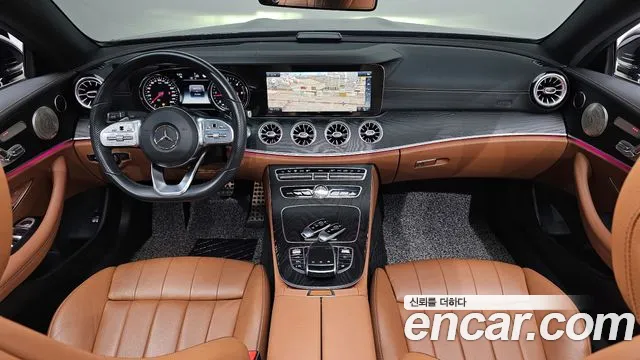 Mercedes-Benz E-Class E220d  2019 thumbnail 8