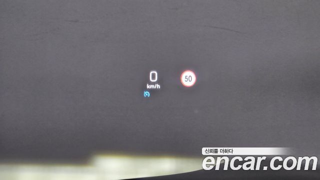 Mercedes-Benz E-Class E220d  2019 thumbnail 14