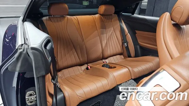 Mercedes-Benz E-Class E220d  2019 thumbnail 18