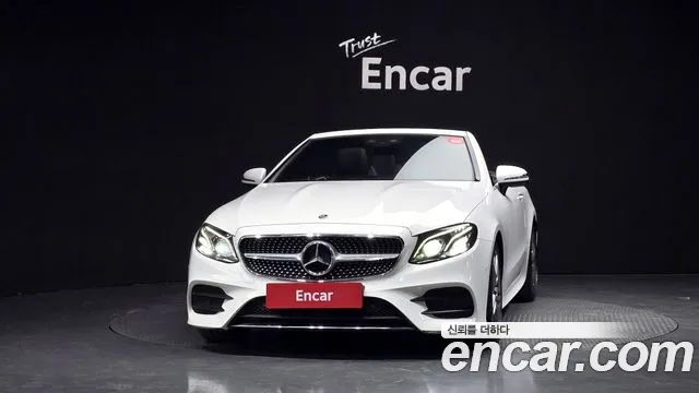 Mercedes-Benz E-Class E220d 2019 thumbnail 2