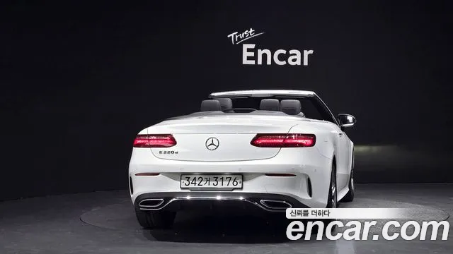 Mercedes-Benz E-Class E220d 2019 thumbnail 3