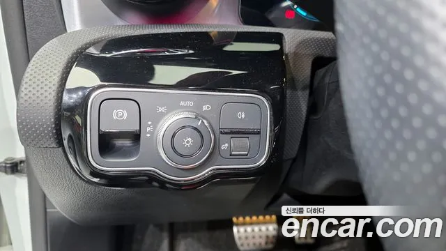 Mercedes-Benz CLA-Class CLA250 4MATIC 2021 thumbnail 12